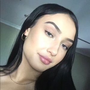 Meet your Posher, Tayah